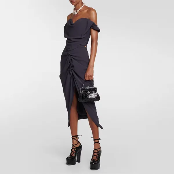 VIVIENNE-WESTWOOD-%E9%B3%84%E9%B1%BC%E7%BA%B9%E7%9A%AE%E9%9D%A9%E6%89%8B%E6%8B%BF%E5%8C%85-04.webp